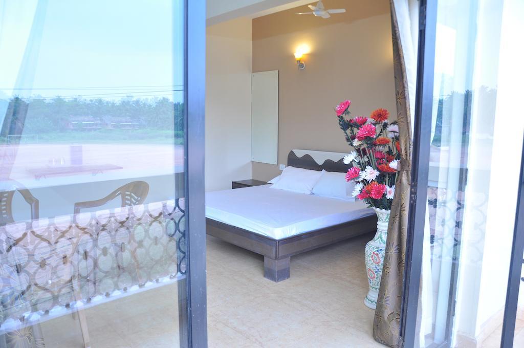 Ocean Crest Hotel Colva Rom bilde