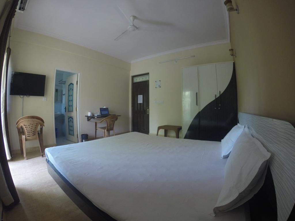 Ocean Crest Hotel Colva Eksteriør bilde