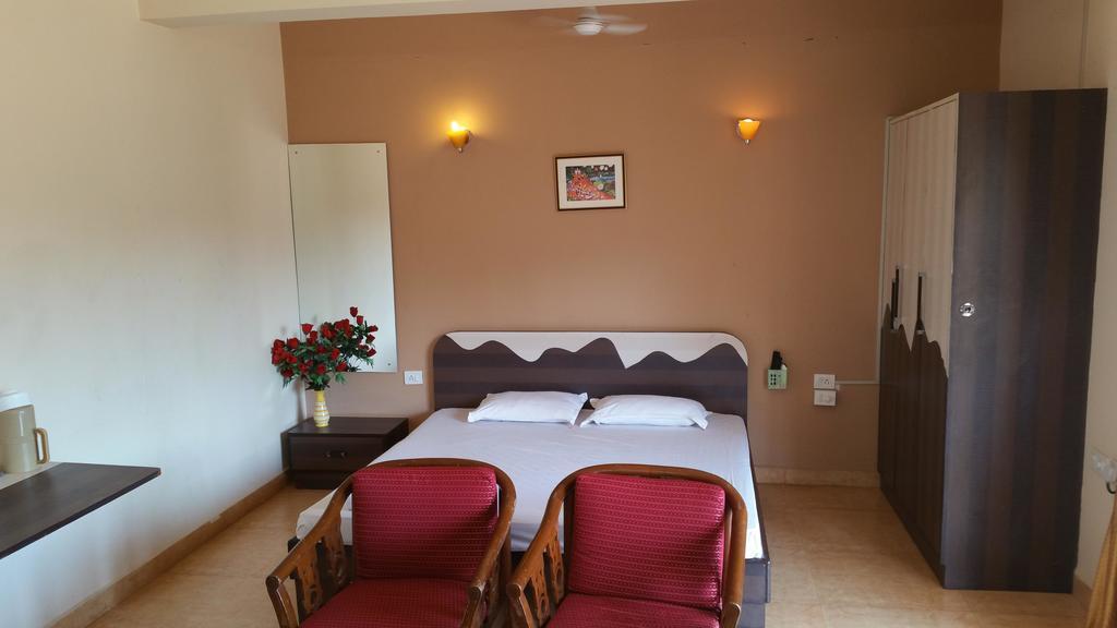 Ocean Crest Hotel Colva Eksteriør bilde